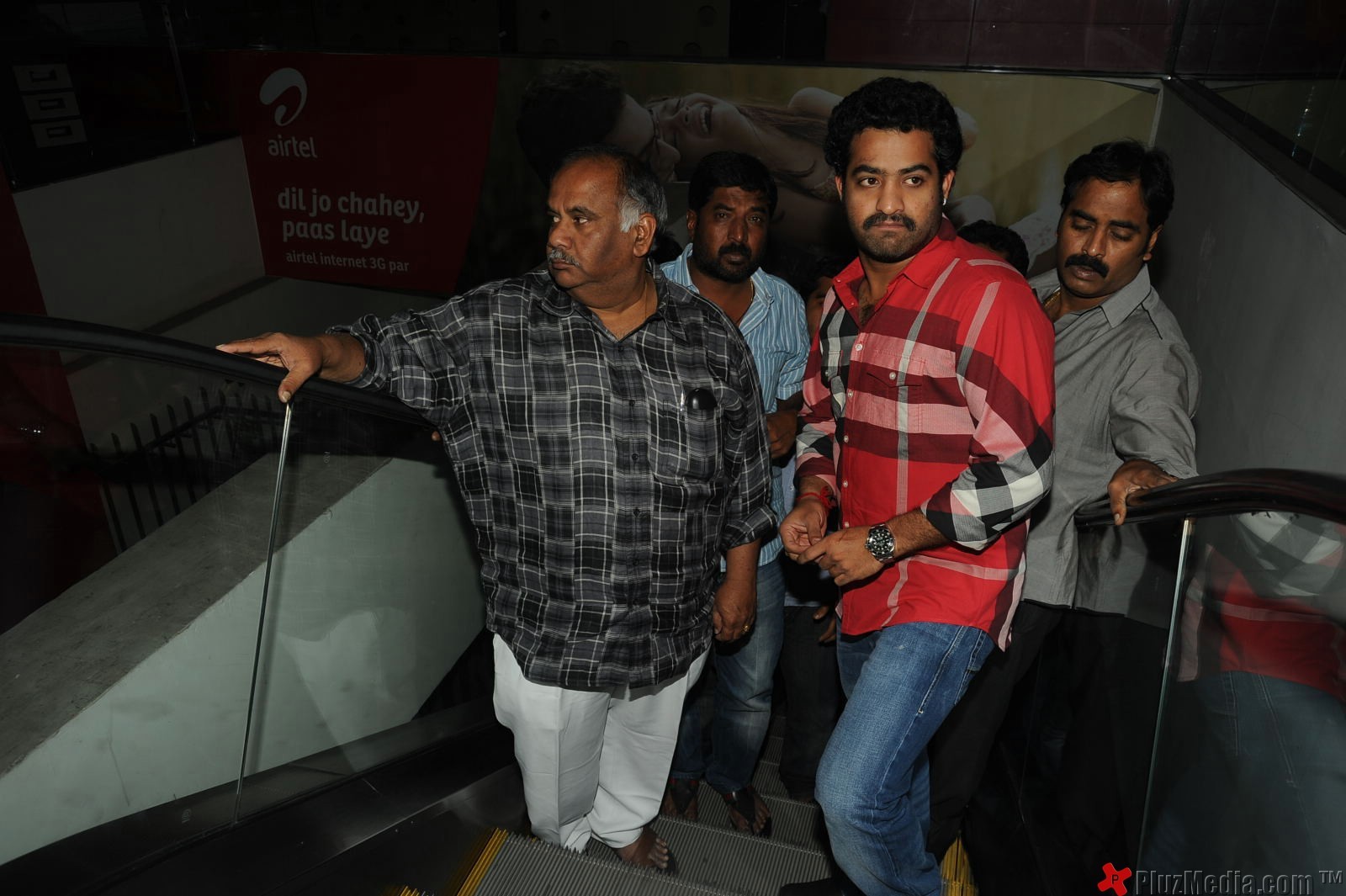 Jr NTR at Oosaravelli Specital Show - Pictures | Picture 96359